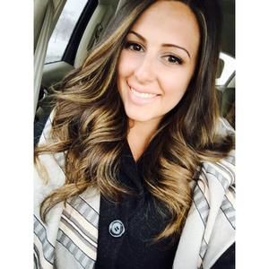 Meet your Posher, Daniela